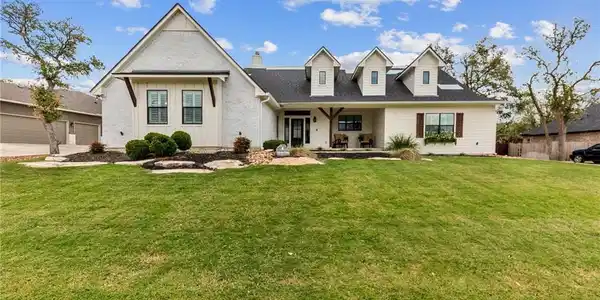 4 Riverstone Parkway