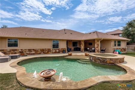 1160 Mescalero Trail