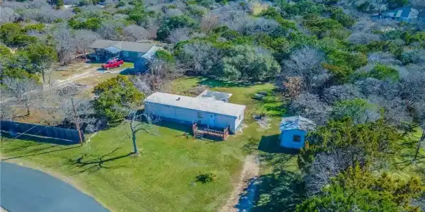 5913 Carriage Road
