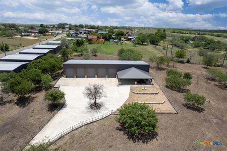 148 Lakecreek Drive