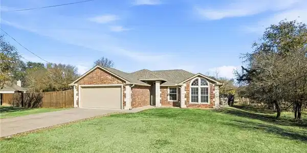 7 Armadillo Circle