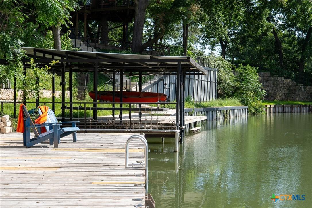 Image 3: Waterfront Dock