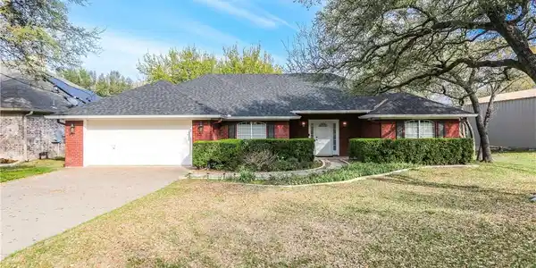 301 Arrowhead Point Road