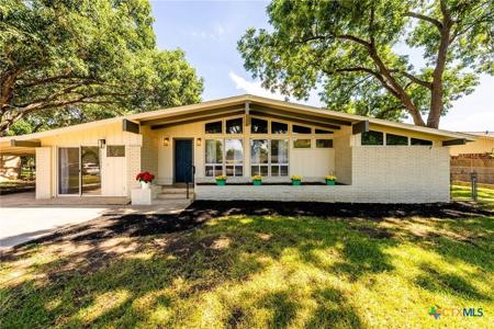 1334 Rivercrest Drive