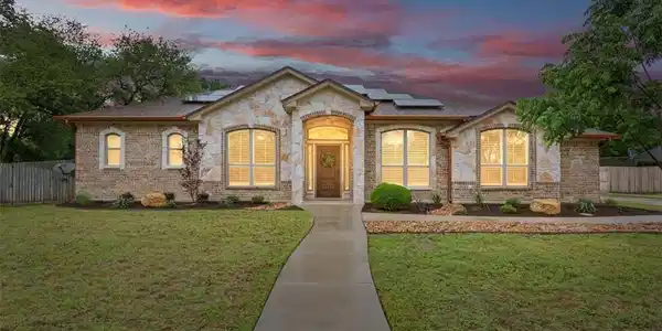 910 Ridgeoak Drive