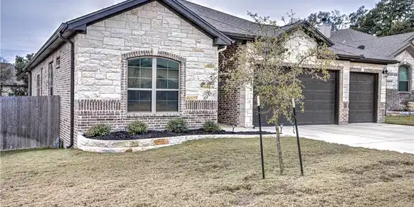 3611 Reynolds Drive
