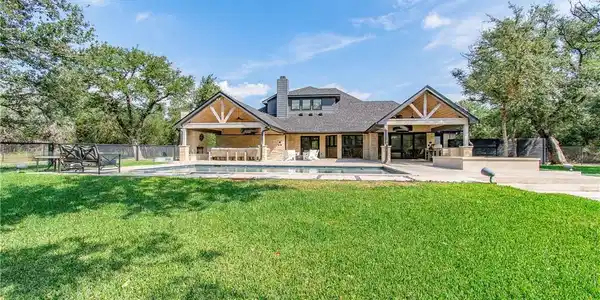 24 Spur Drive