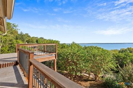 3343 Bob White Lane