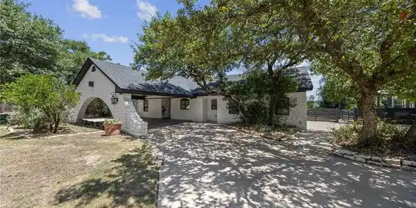 Image 3: Front of Home