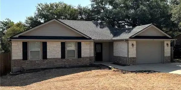 11 E Shawnee Lane