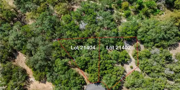 21402 Broken Bow Cove