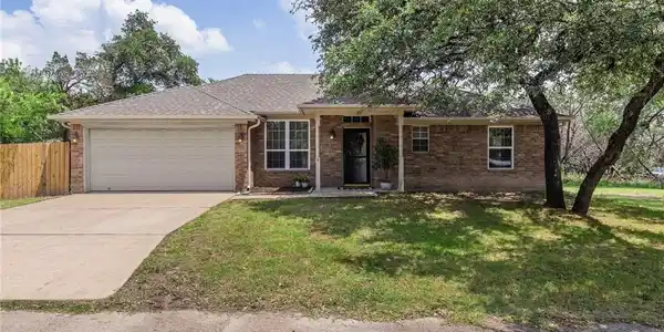 27 S Archer Drive