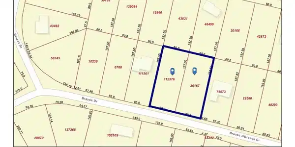 Image 2: 2 Adjacent lots to build your dream scape on! 1597