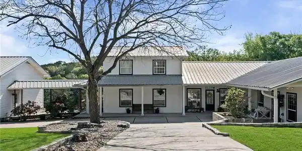 3719 Smoke Signal Road