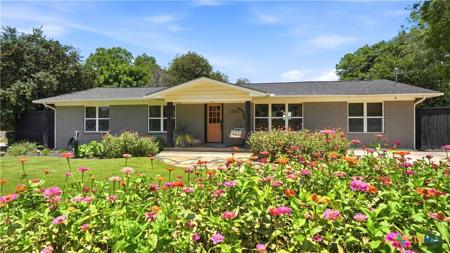 1335 Rivercrest Drive