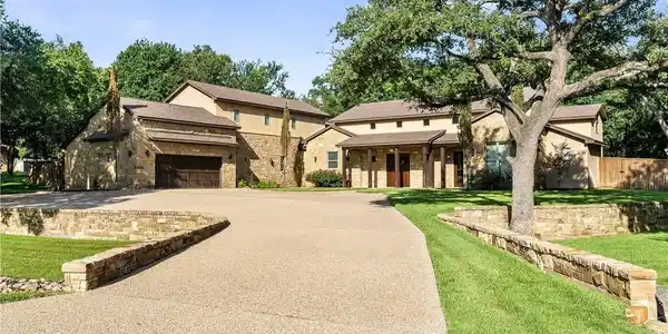 1432 Overlook Ridge Drive