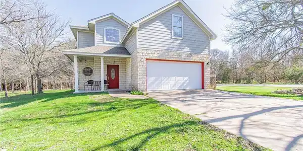 33 Armadillo Circle