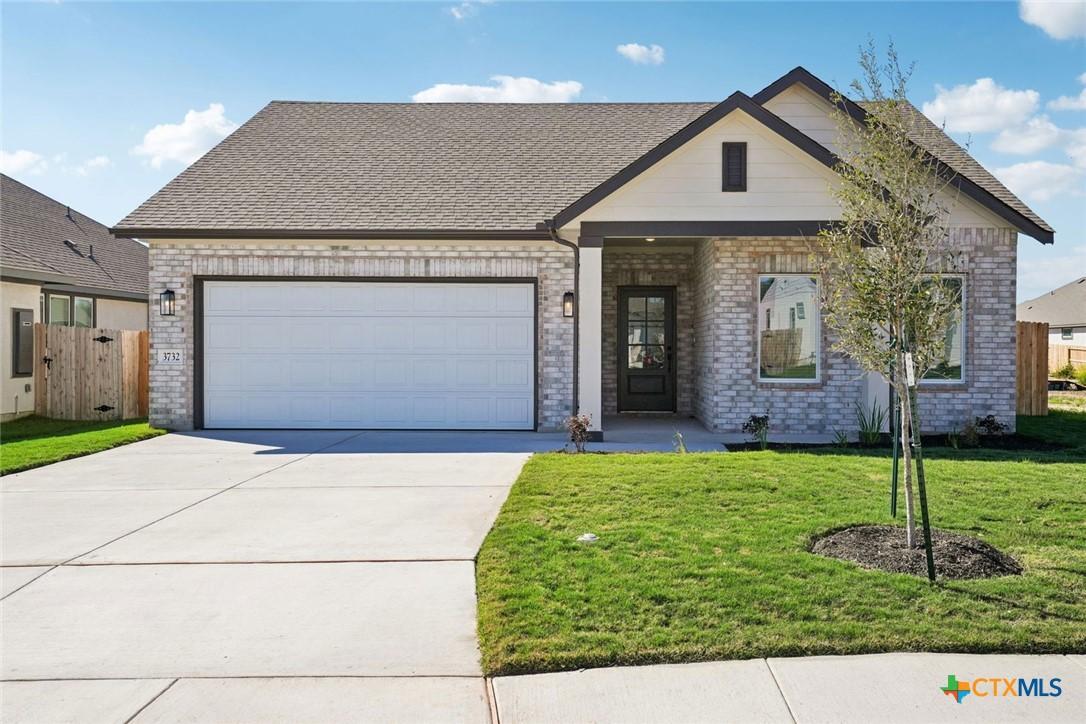 Image 1: 1-web-or-mls-3732 Canby Oak Blf-S1901-001