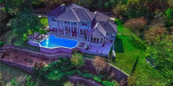 3457 Summit Circle