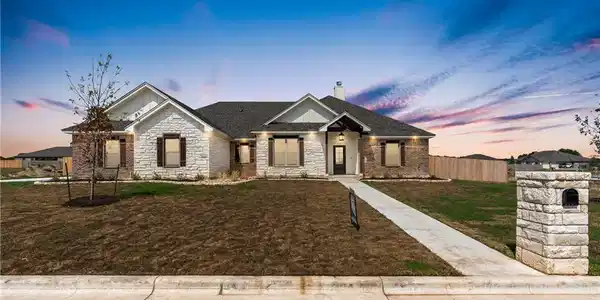 5242 Camargue Drive