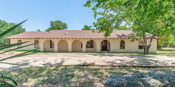 3300 Birchwood Drive