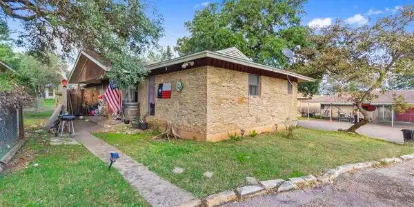 6 Mariner Drive