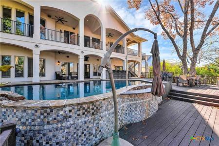 514 Woodlake Drive