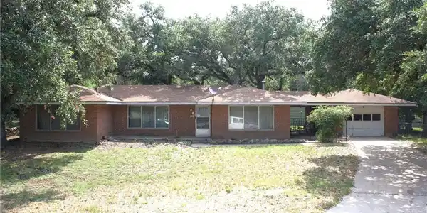 44 Oakmont Circle