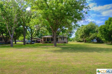 809-811 Ferryboat Lane