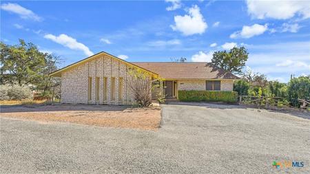 132 W Outer Drive