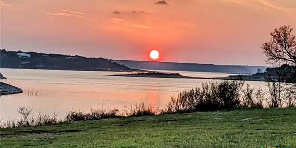 Image 2: Beautiful Sunset from Nearby Oakmont Park