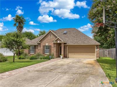 860 Fair Lane