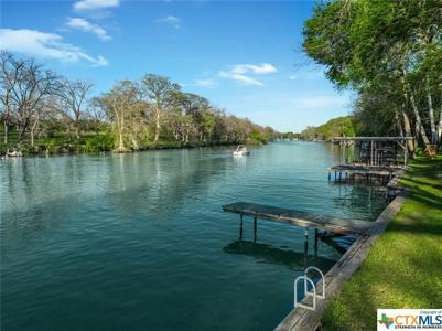 292 River Haven