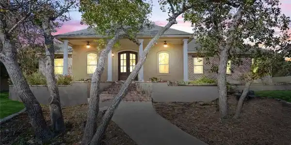 5338 Denmans Loop