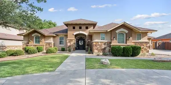 1160 Mescalero Trail