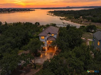 1065 Hillcrest Forest