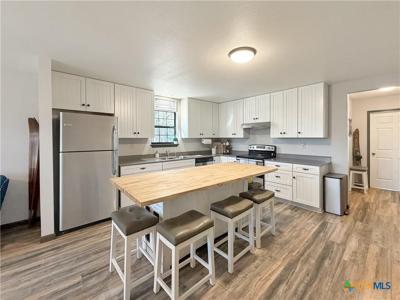 1647 Westview Court Drive