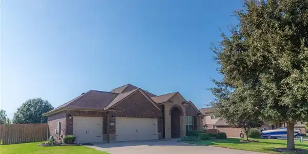 3918 Scenic Trail Drive