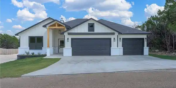 15868 Salado Drive