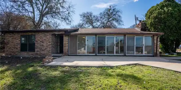 3336 Eagle Point West Avenue
