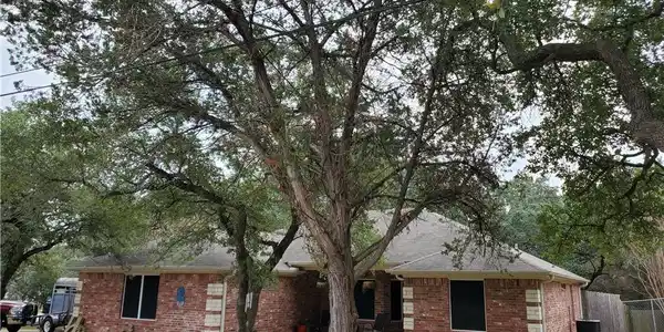 6 Beachcomber Drive
