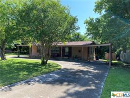 613 Ridgecliff Drive