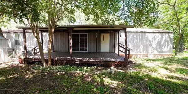 3389 Cedar Crest Drive
