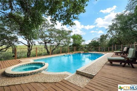 5001 River Oaks Drive