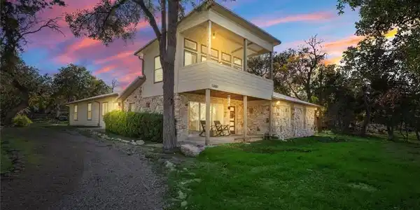 13880 Woodland Point Loop