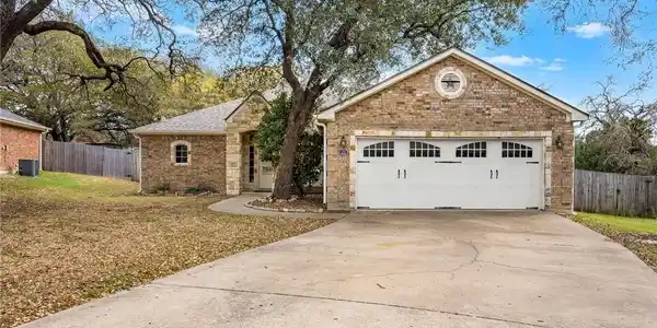 115 Squire Loop