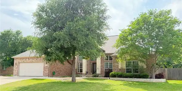 3004 Amber Forest Trail
