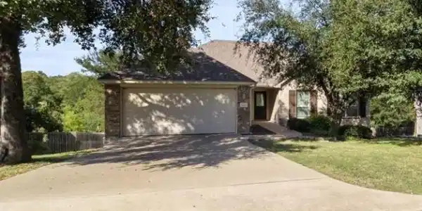 2606 Amber Forest Trail
