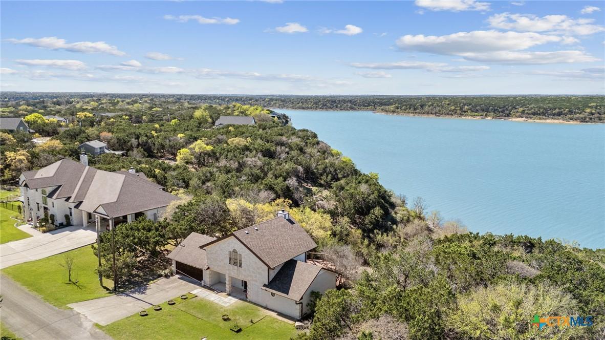 Image 1: Areal vie2of
Aerial view of property

 property