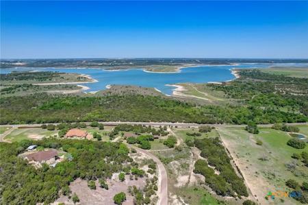 1226 Windy Hill